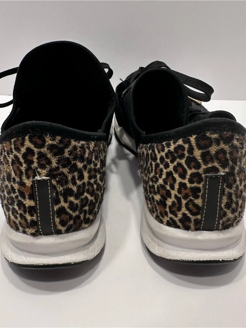 New Balance Black Knit Women's Size 8 Sneaker with Leopard Accent
